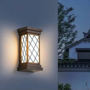 چراغ دیواری بزرگ طرحدار