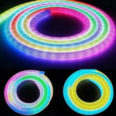 نوار نئون بافت‌دار RGB مدل Woven در حال نورپردازی فضایی زیبا